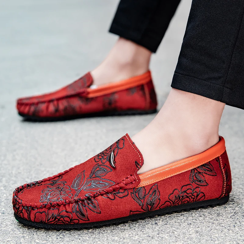 Loafers en cuir avec fleurs