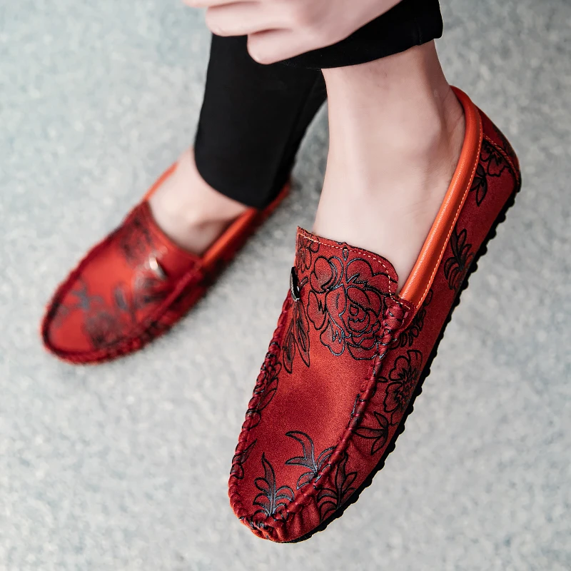 Loafers en cuir avec fleurs