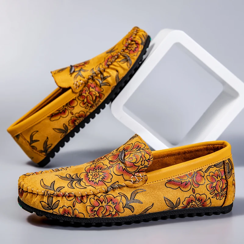 Loafers en cuir avec fleurs