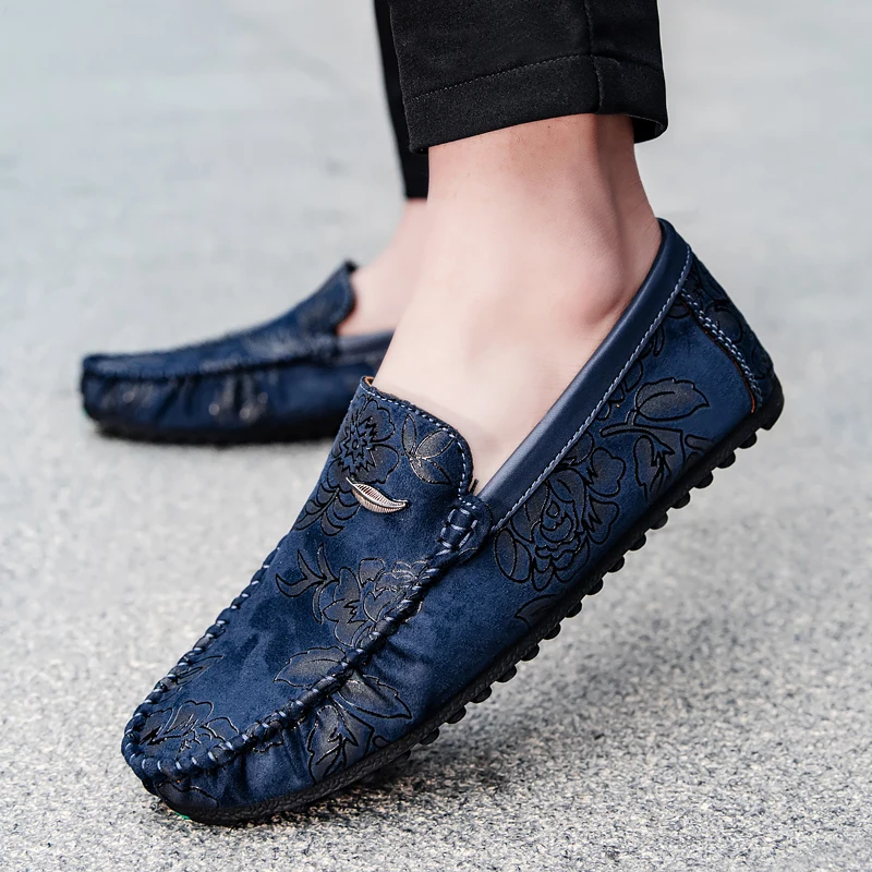 Loafers en cuir avec fleurs