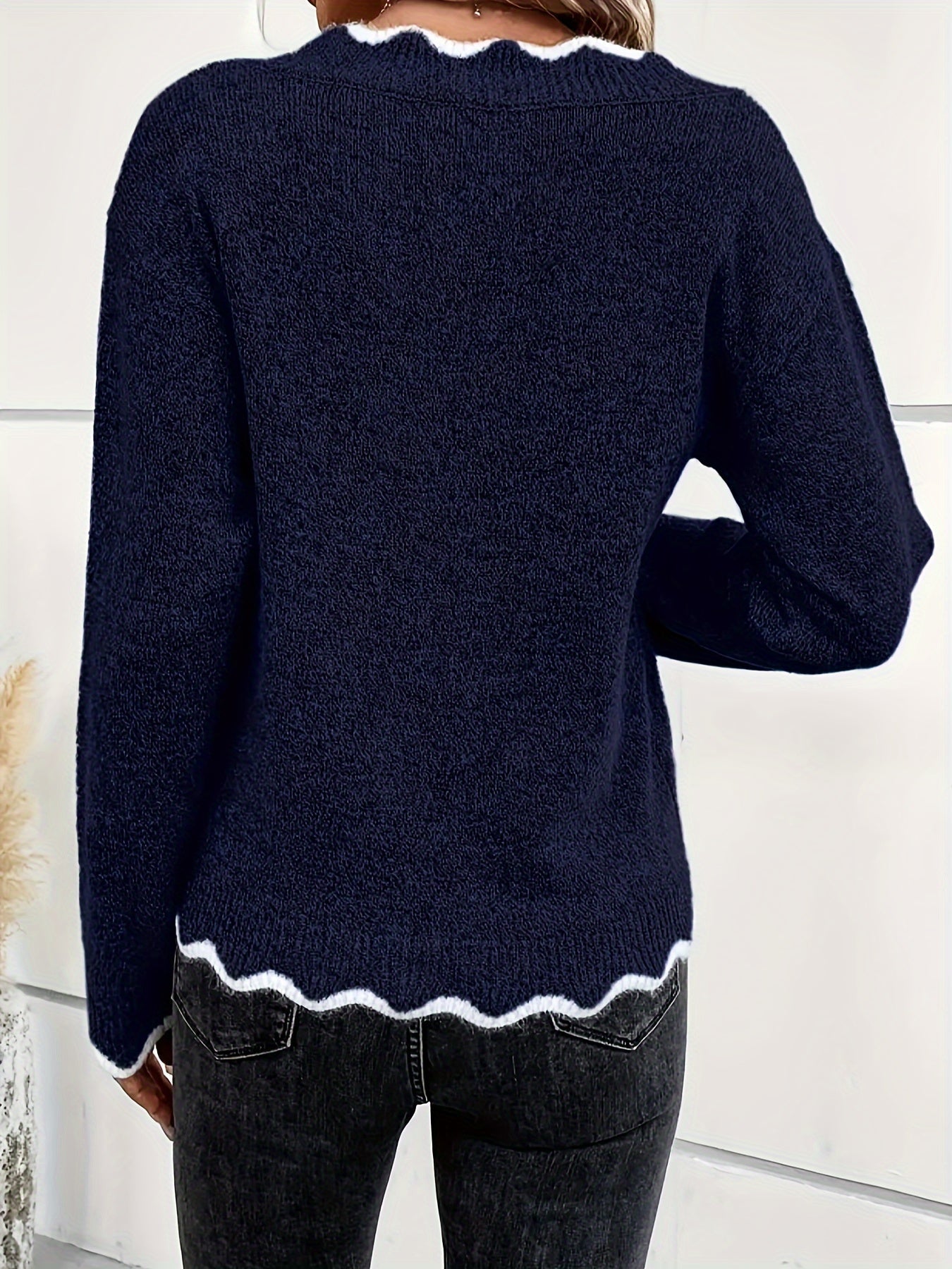 Éline™ | Pull Col V Festonné